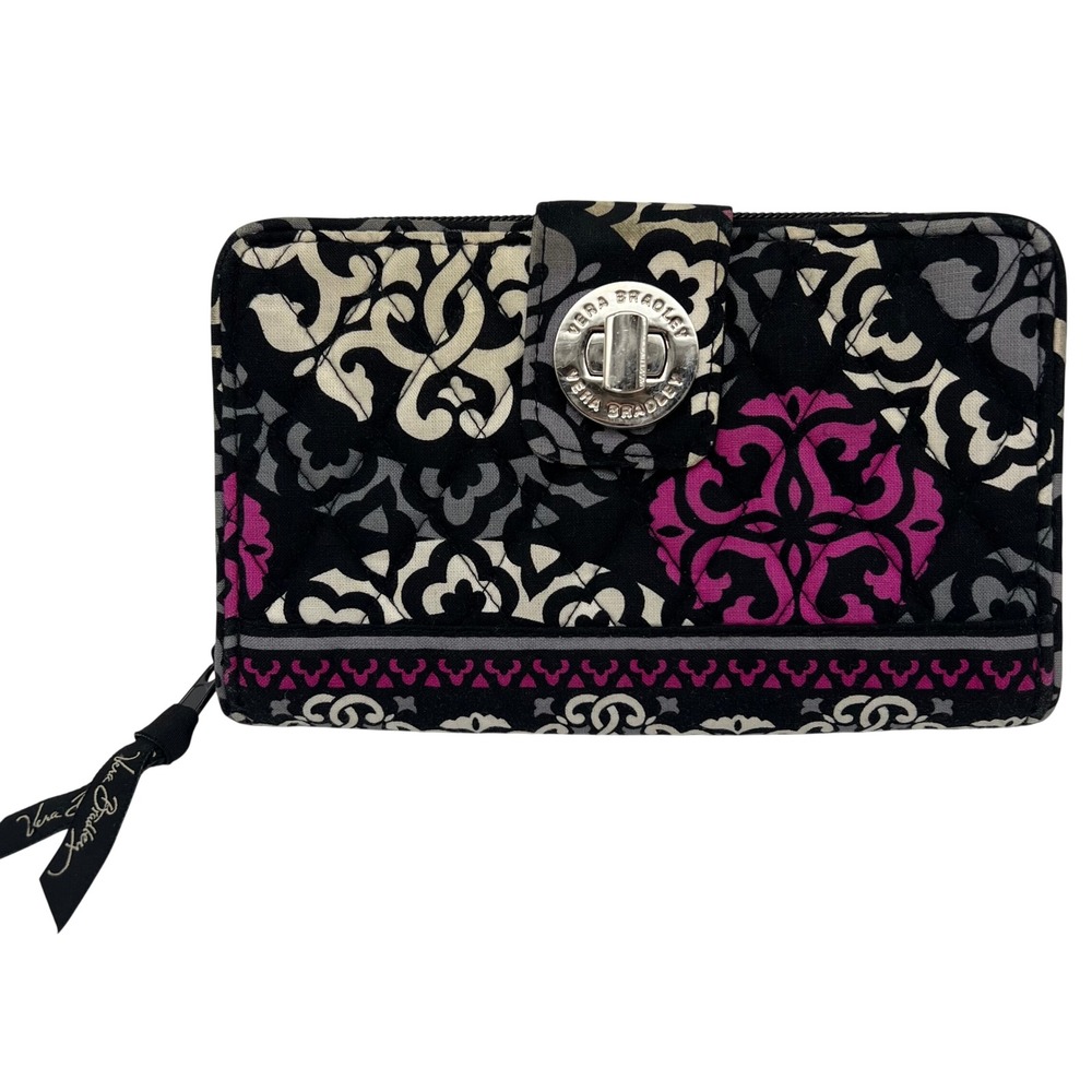 Vera Bradley Turnlock Wallet Womens Canterberry Magenta Quilted Medallion